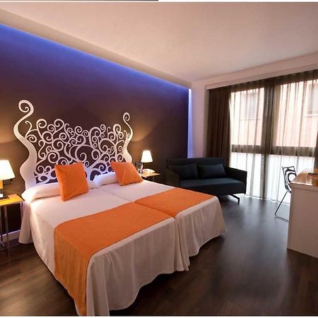 Hotel Teruel Plaza Oda fotoğraf